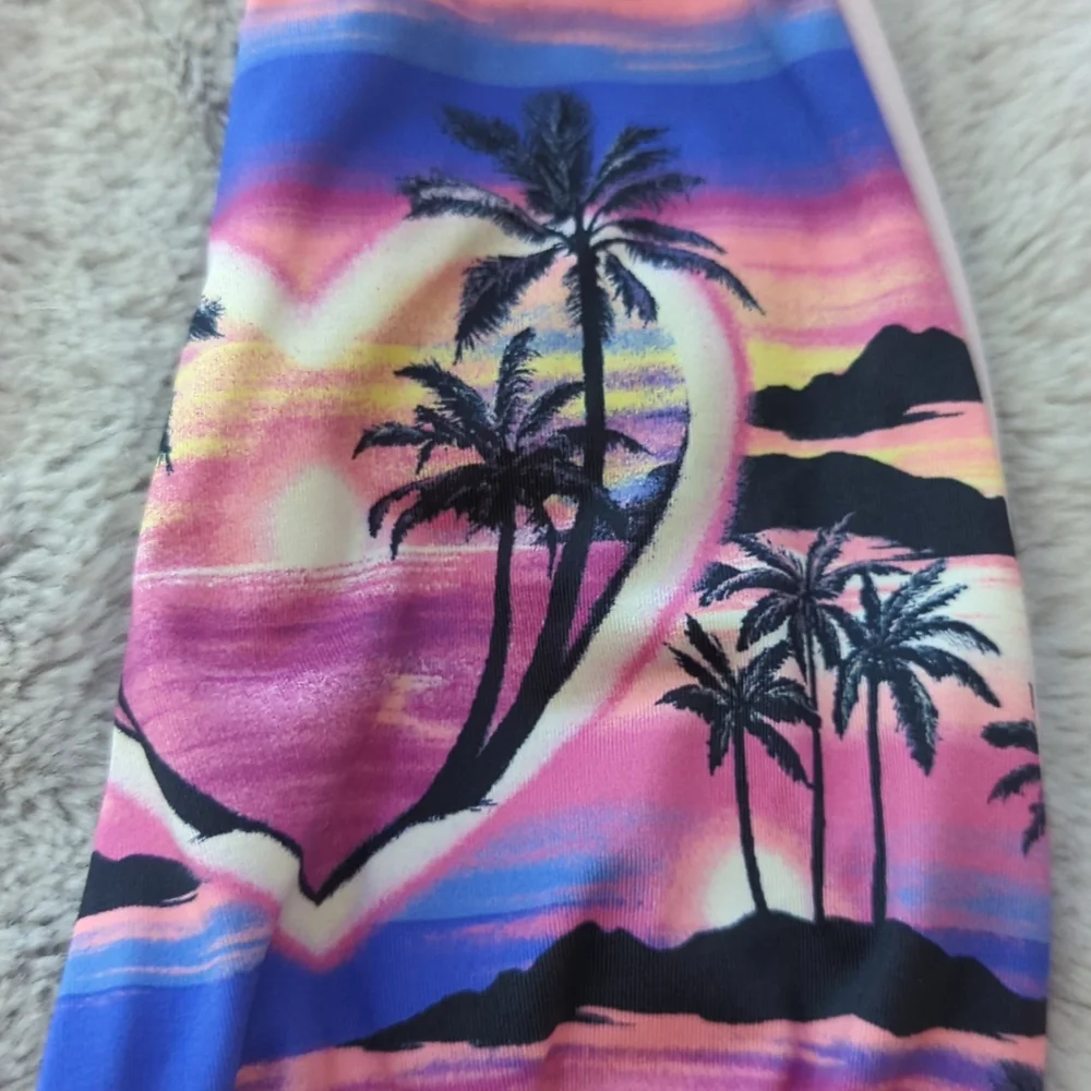 Frankies Bikinis brand new